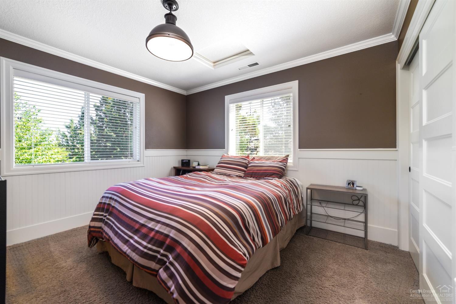 Lava Ridges - Residential