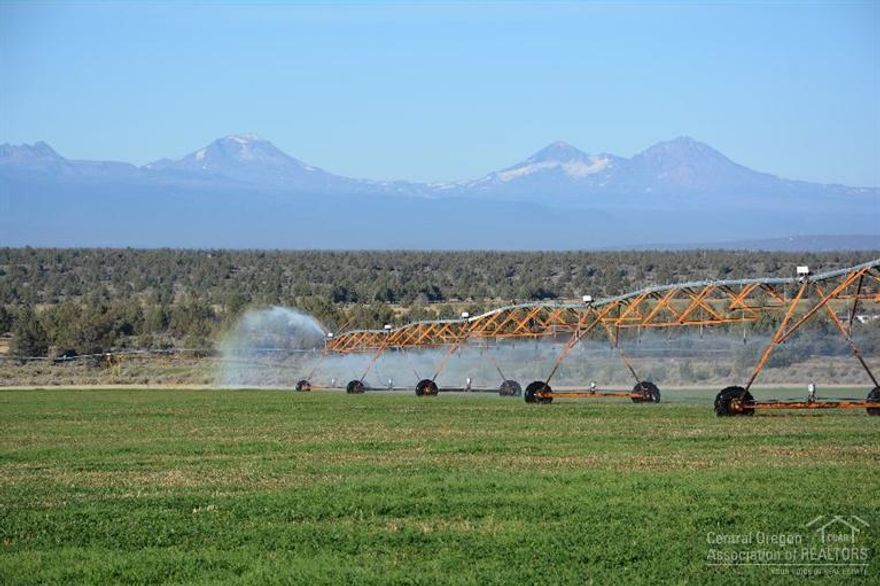 One of Central Oregon best Farm ground parcels, Irrigation Sytem is fully automated with three pivots, Irrigation water delivered by C.O.I. ( VERY GOOD SOURCE OF STABILE WATER DELIVERY ) there are many good homesites and areas for farm buildings . Avoin water is inside the property with connect fee already paid. Property adjoins both Alfalfa and Shumway roads.THE MILLION DOLLAR VIEWS MAKE Brasada Pivots a bargin!