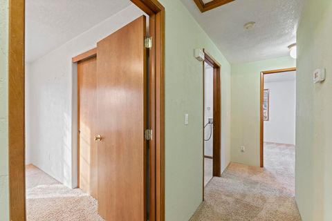 Tiny photo for 108 Meadow View Drive, Phoenix, OR 97535 (MLS # 220214943)