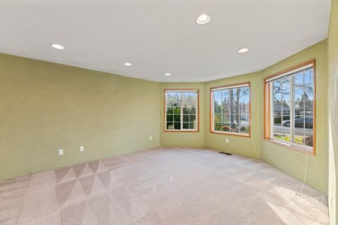 Tiny photo for 108 Meadow View Drive, Phoenix, OR 97535 (MLS # 220214943)