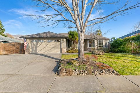 Tiny photo for 108 Meadow View Drive, Phoenix, OR 97535 (MLS # 220214943)