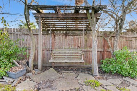Tiny photo for 108 Meadow View Drive, Phoenix, OR 97535 (MLS # 220214943)