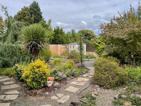 Tiny photo for 108 Meadow View Drive, Phoenix, OR 97535 (MLS # 220214943)