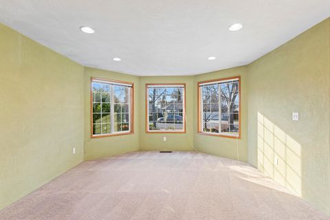 Tiny photo for 108 Meadow View Drive, Phoenix, OR 97535 (MLS # 220214943)