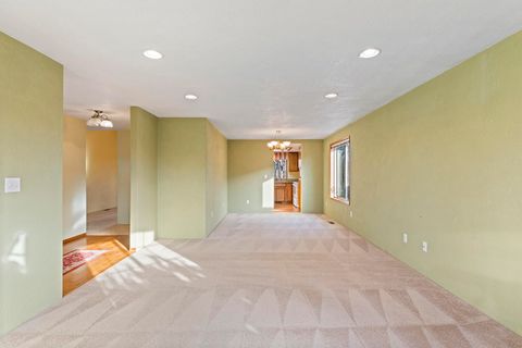 Tiny photo for 108 Meadow View Drive, Phoenix, OR 97535 (MLS # 220214943)