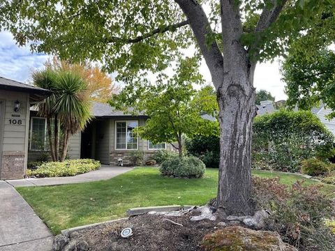 Tiny photo for 108 Meadow View Drive, Phoenix, OR 97535 (MLS # 220214943)