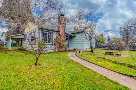 915 Kenyon Street Medford OR 97501