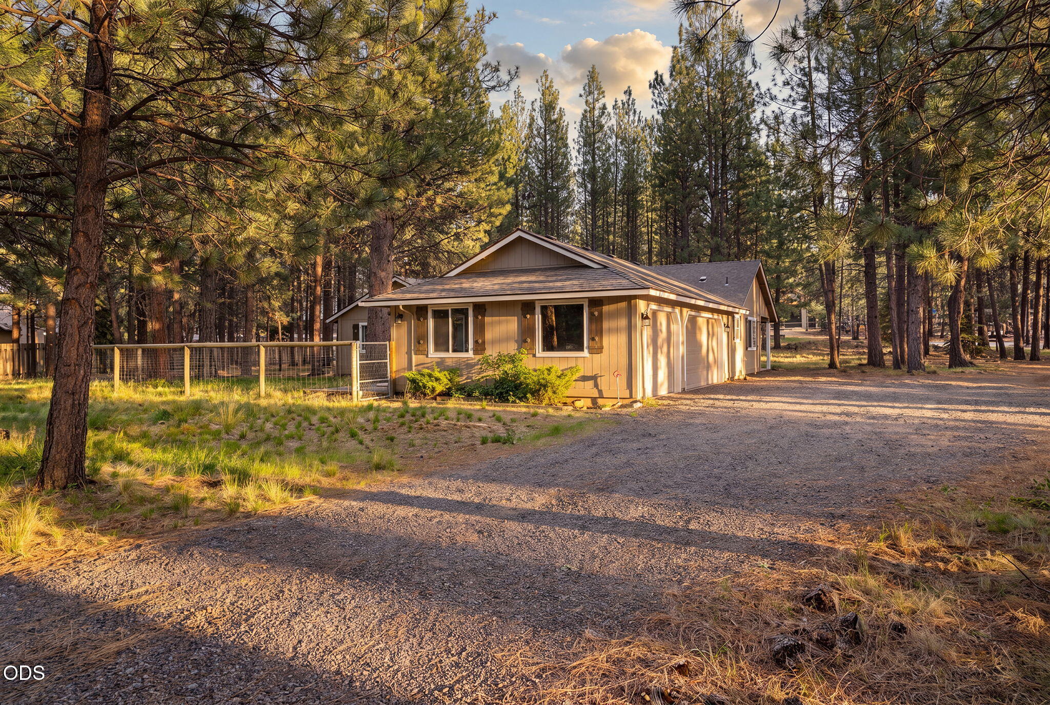 14485 Mountain View Loop