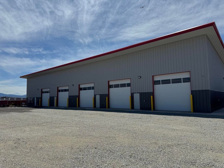 High quality industrial space in a newly constructed building within the Kirtland Rock Industrial Subdivision. The available space is 4,000SF with 2 grade level roll-up doors, high clear span ceilings, 400amp 3-phase power, one bathroom, and fire rated walls between the two other tenants. The lot is improved with gravel parking/storage and is fully fenced. Property is centrally located between I-5 and Hwy 140 in White City, OR. Owner will consider additional improvements for a qualified tenant.