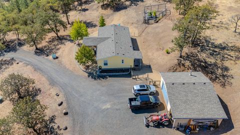Tiny photo for 198 Flamingo Drive, Eagle Point, OR 97524 (MLS # 220212123)