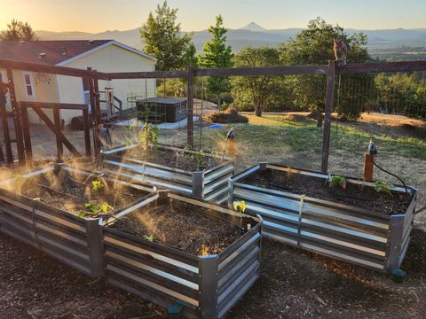 Tiny photo for 198 Flamingo Drive, Eagle Point, OR 97524 (MLS # 220212123)