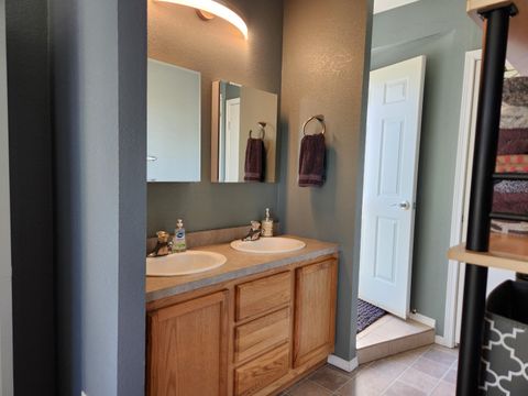 Tiny photo for 198 Flamingo Drive, Eagle Point, OR 97524 (MLS # 220212123)