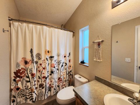 Tiny photo for 198 Flamingo Drive, Eagle Point, OR 97524 (MLS # 220212123)