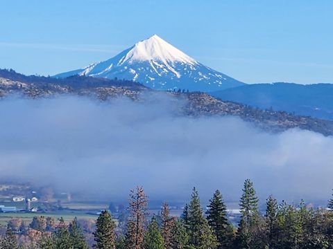 Tiny photo for 198 Flamingo Drive, Eagle Point, OR 97524 (MLS # 220212123)