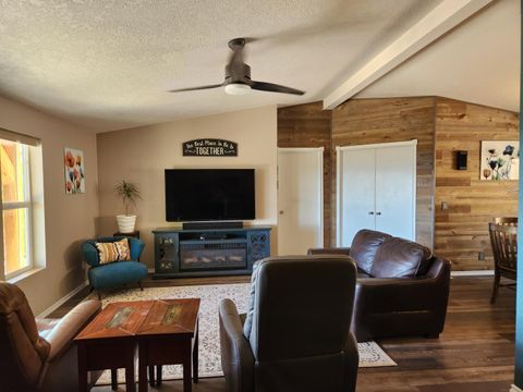 Tiny photo for 198 Flamingo Drive, Eagle Point, OR 97524 (MLS # 220212123)