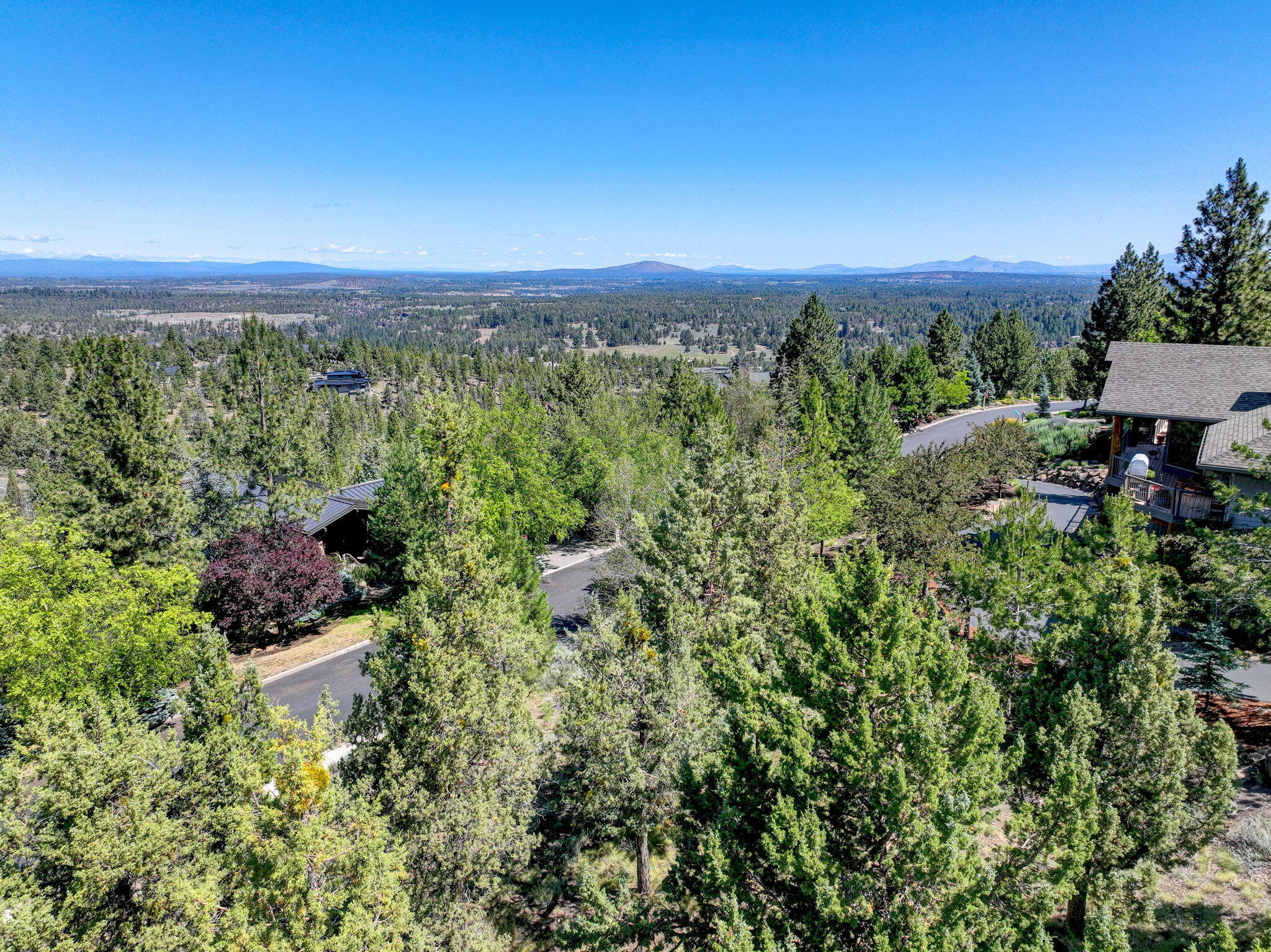 3333 NW Panorama Drive