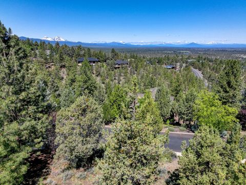3333 NW Panorama Drive Bend OR 97703