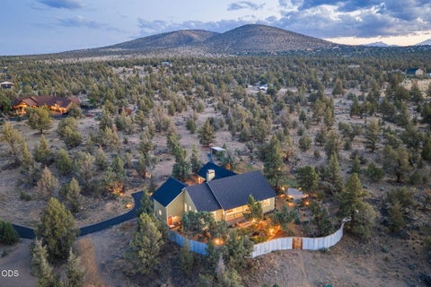 Tiny photo for 615 NW 89th Street, Redmond, OR 97756 (MLS # 220223671)