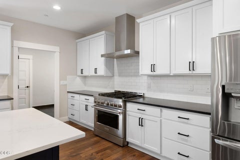 Tiny photo for 615 NW 89th Street, Redmond, OR 97756 (MLS # 220223671)