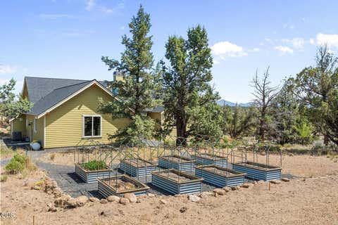 Tiny photo for 615 NW 89th Street, Redmond, OR 97756 (MLS # 220223671)
