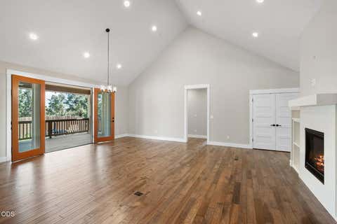 Tiny photo for 615 NW 89th Street, Redmond, OR 97756 (MLS # 220223671)