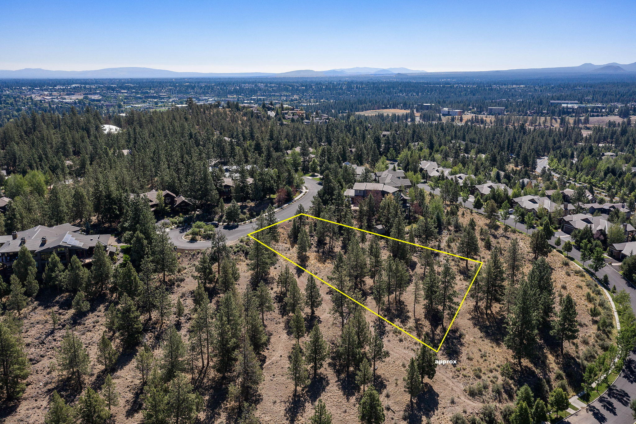 Skyliner Summit - Land