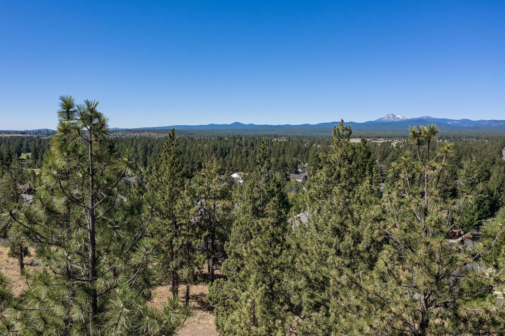 Skyliner Summit - Land