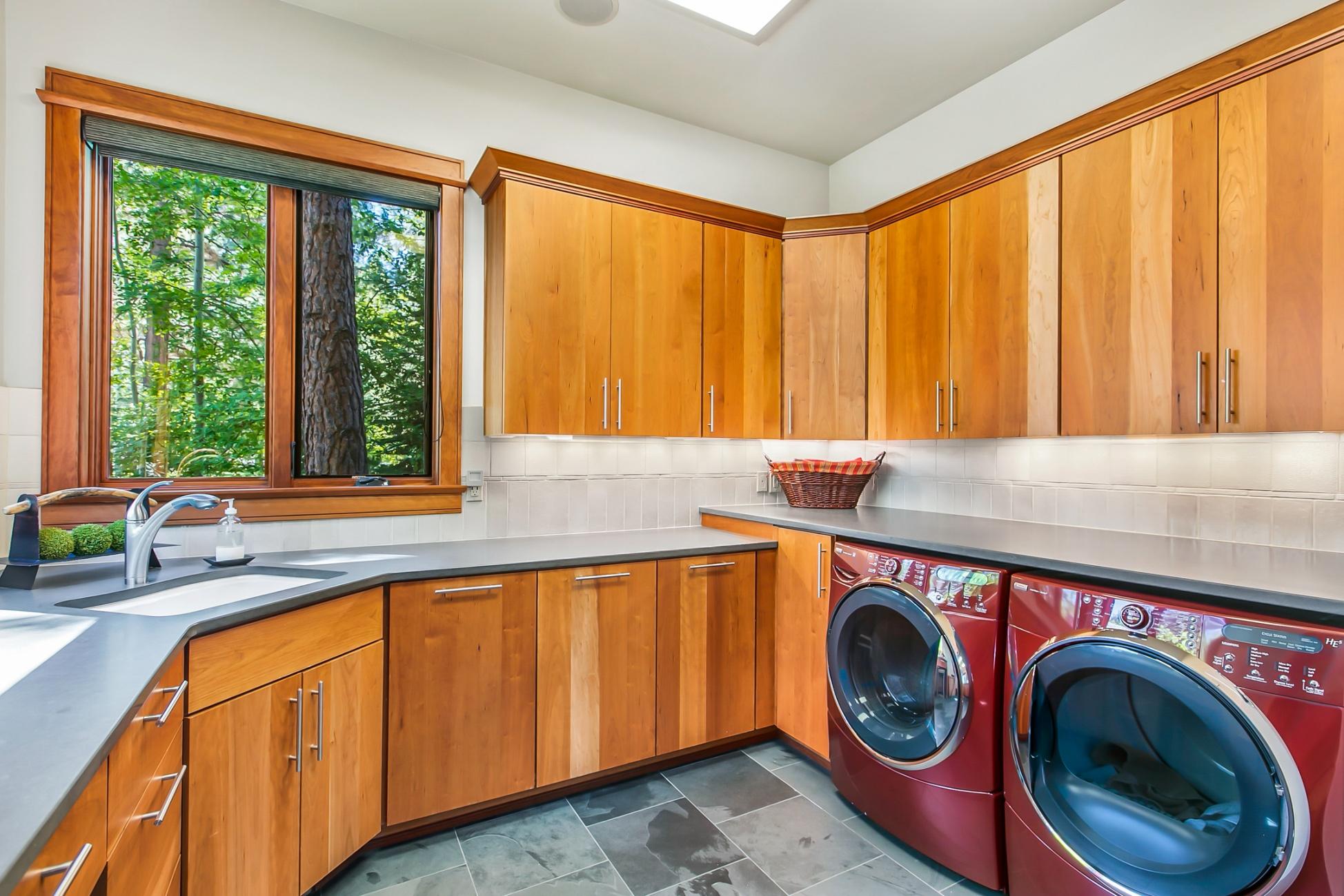 Broken Top - Residential