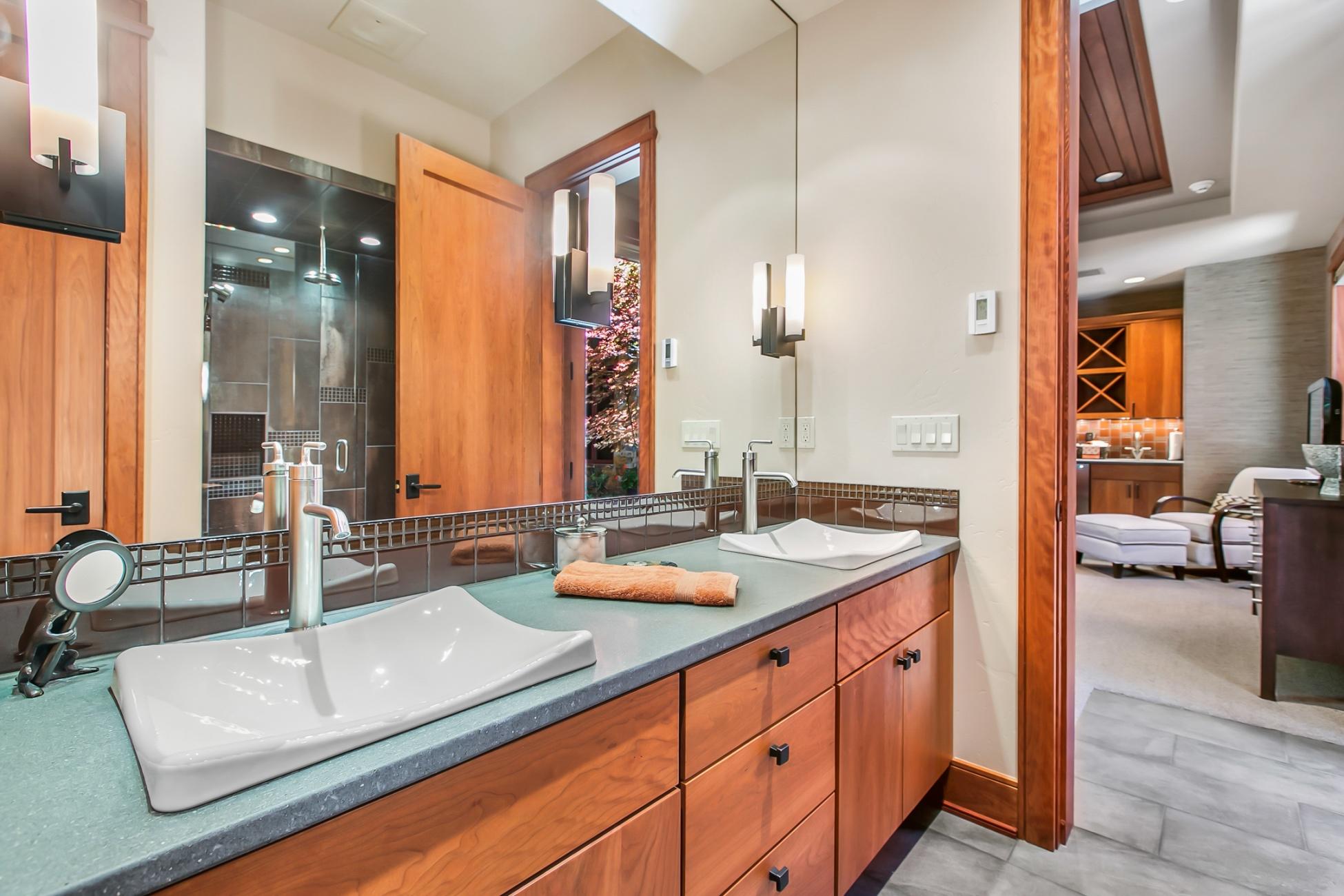 Broken Top - Residential