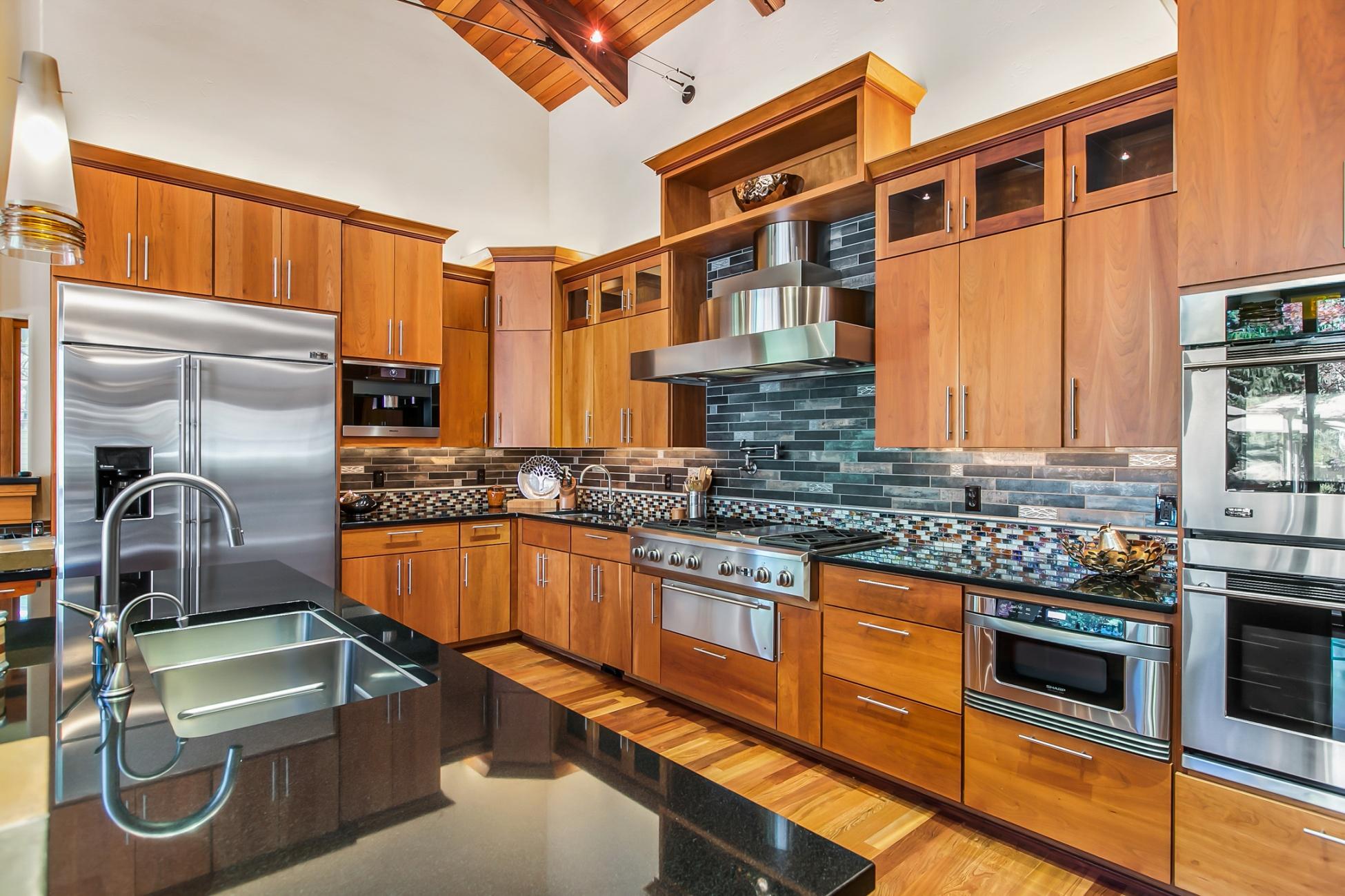 Broken Top - Residential