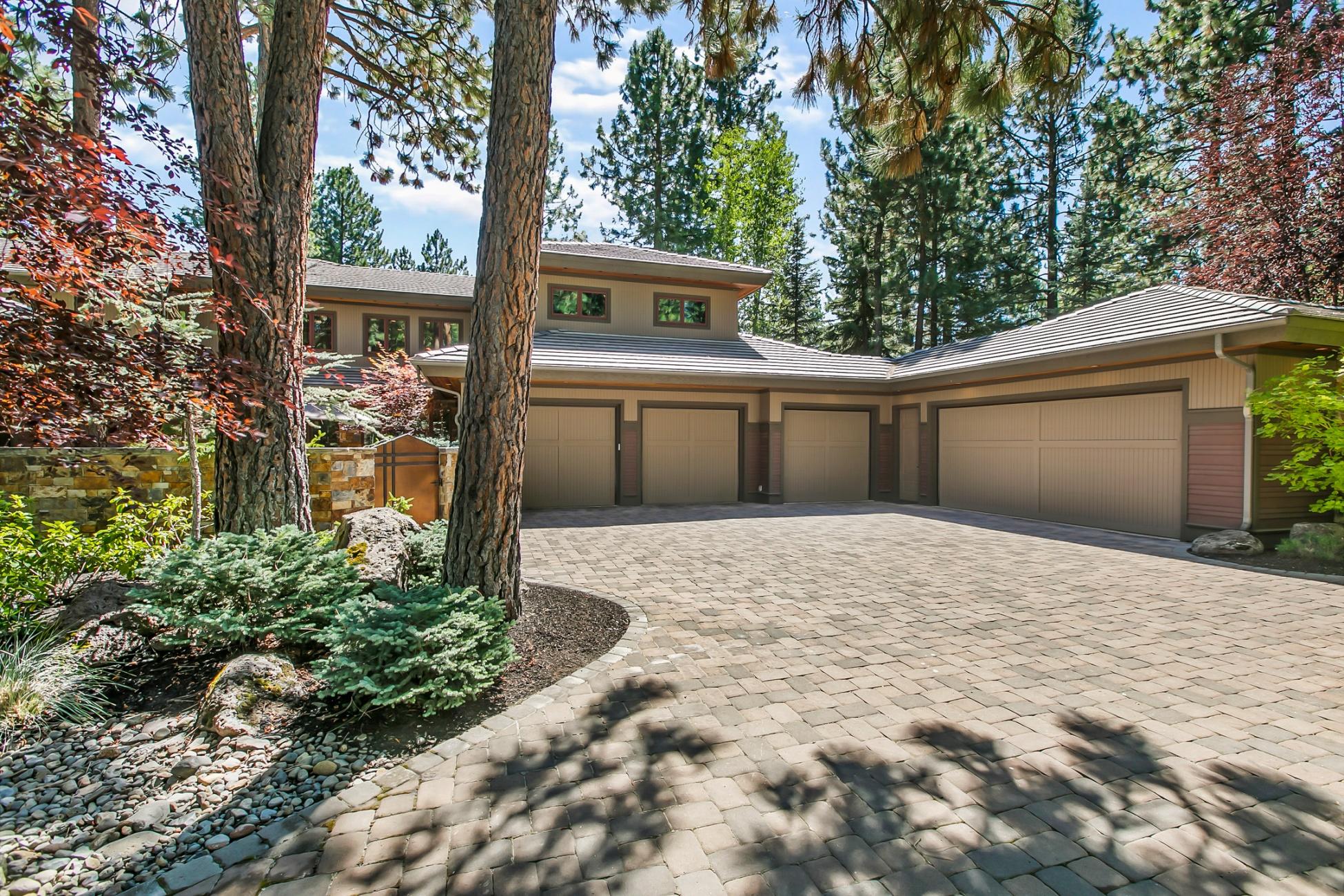 Broken Top - Residential