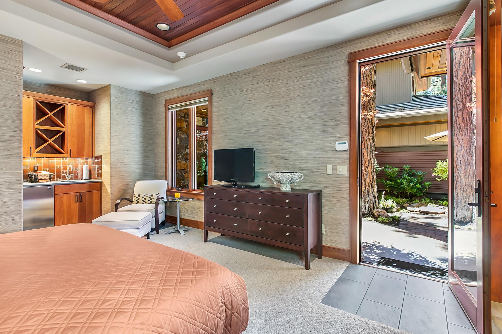 Broken Top - Residential