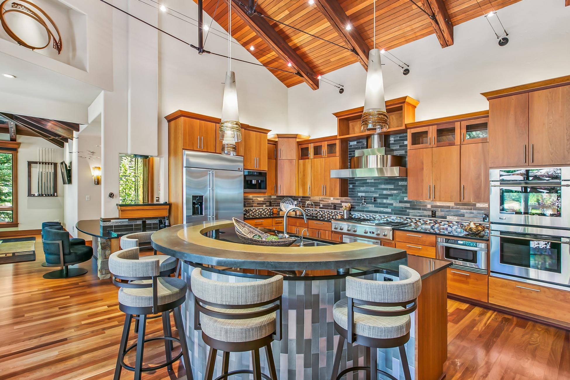 Broken Top - Residential