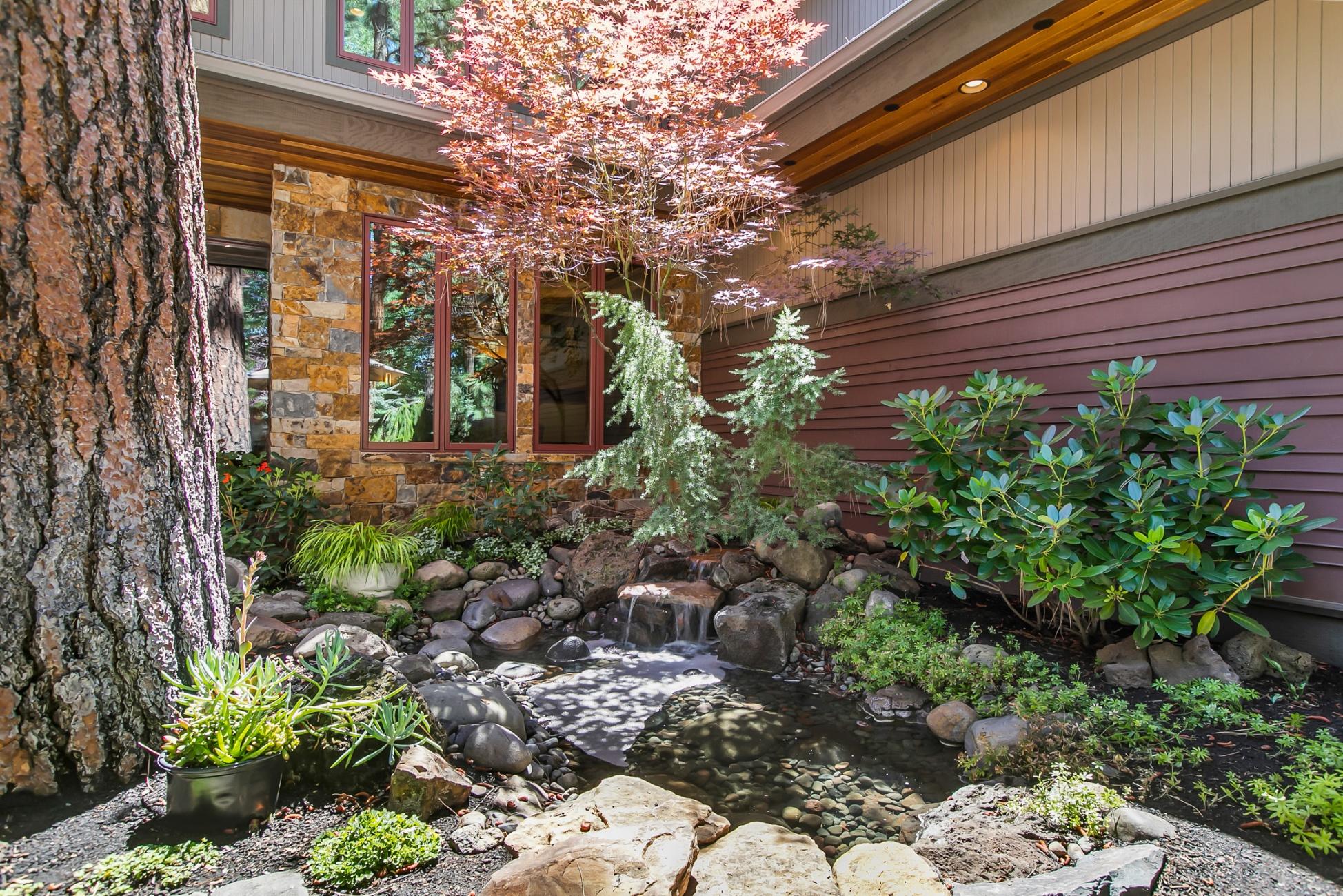 Broken Top - Residential