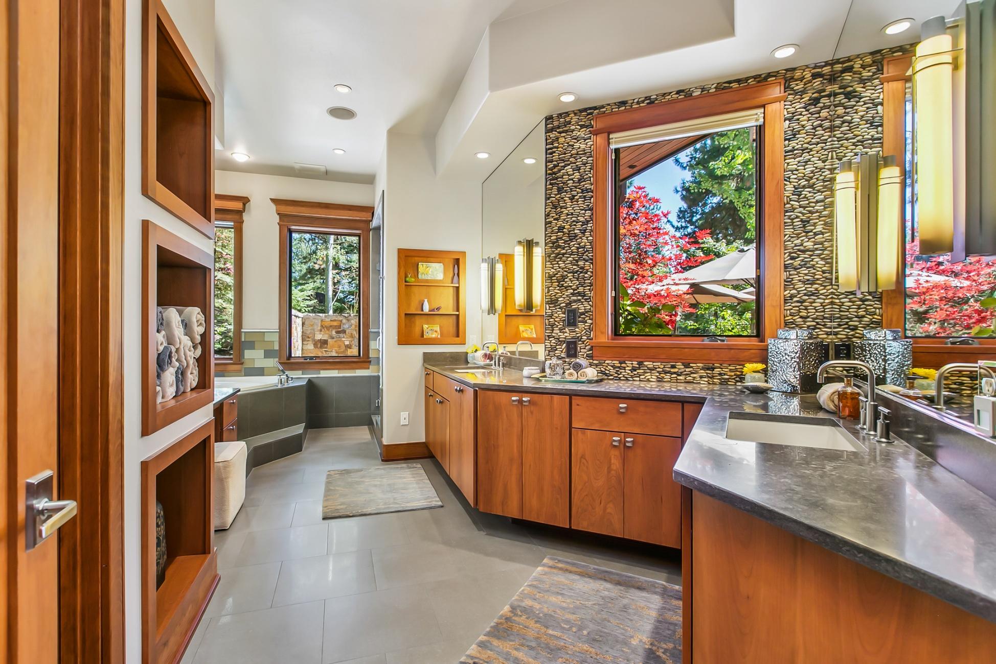 Broken Top - Residential