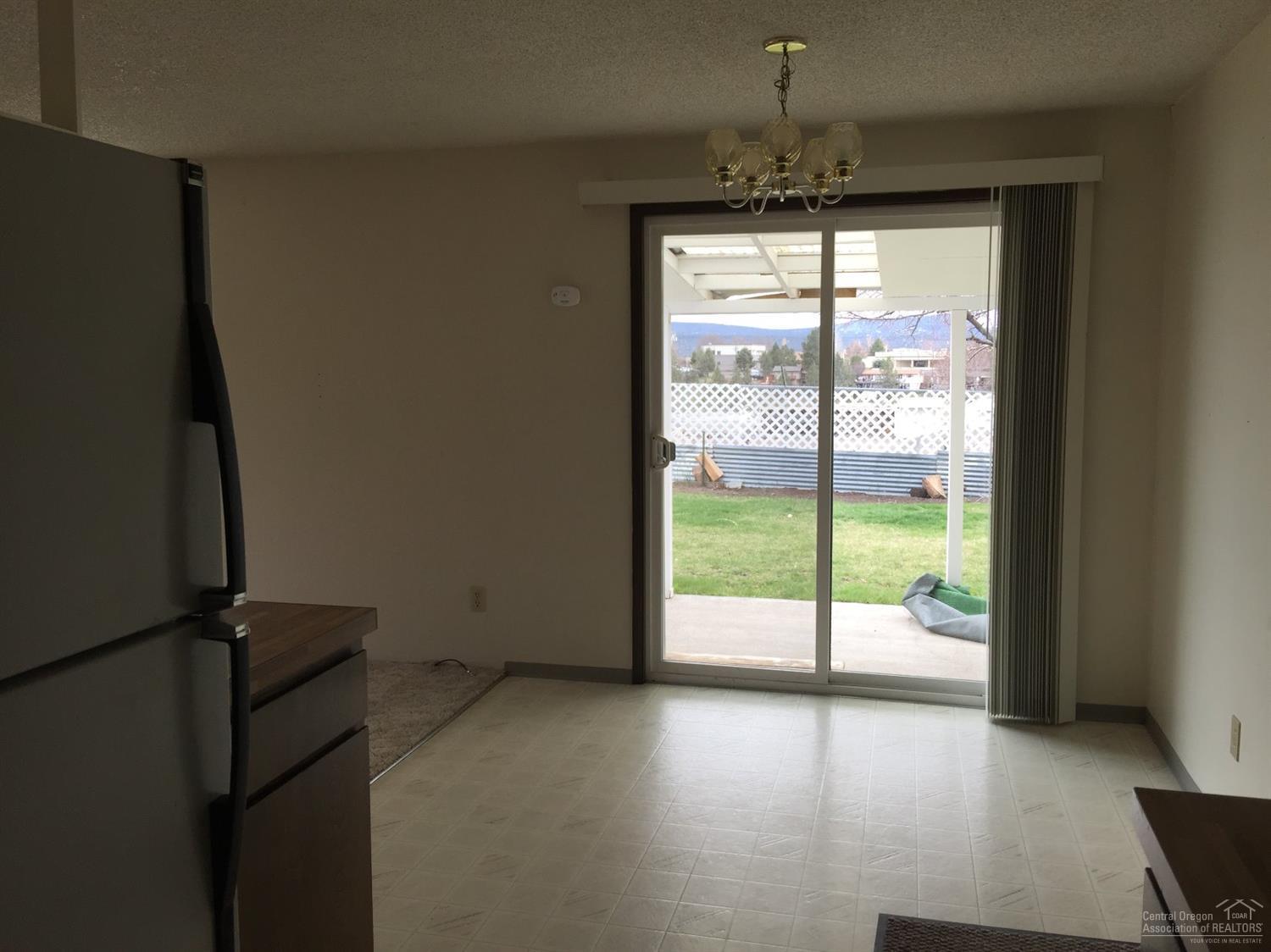 Hillcrest J - Residential