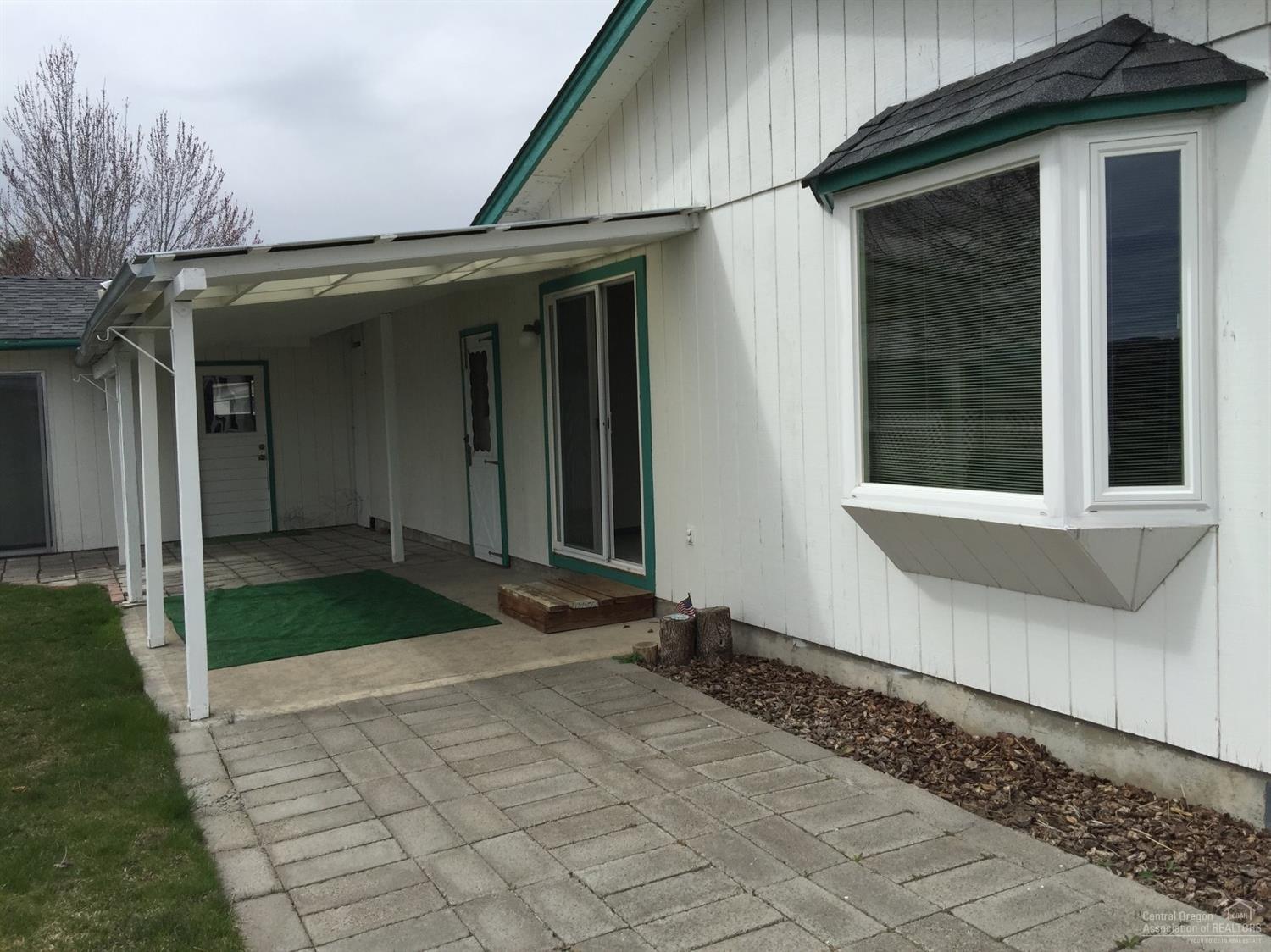 Hillcrest J - Residential