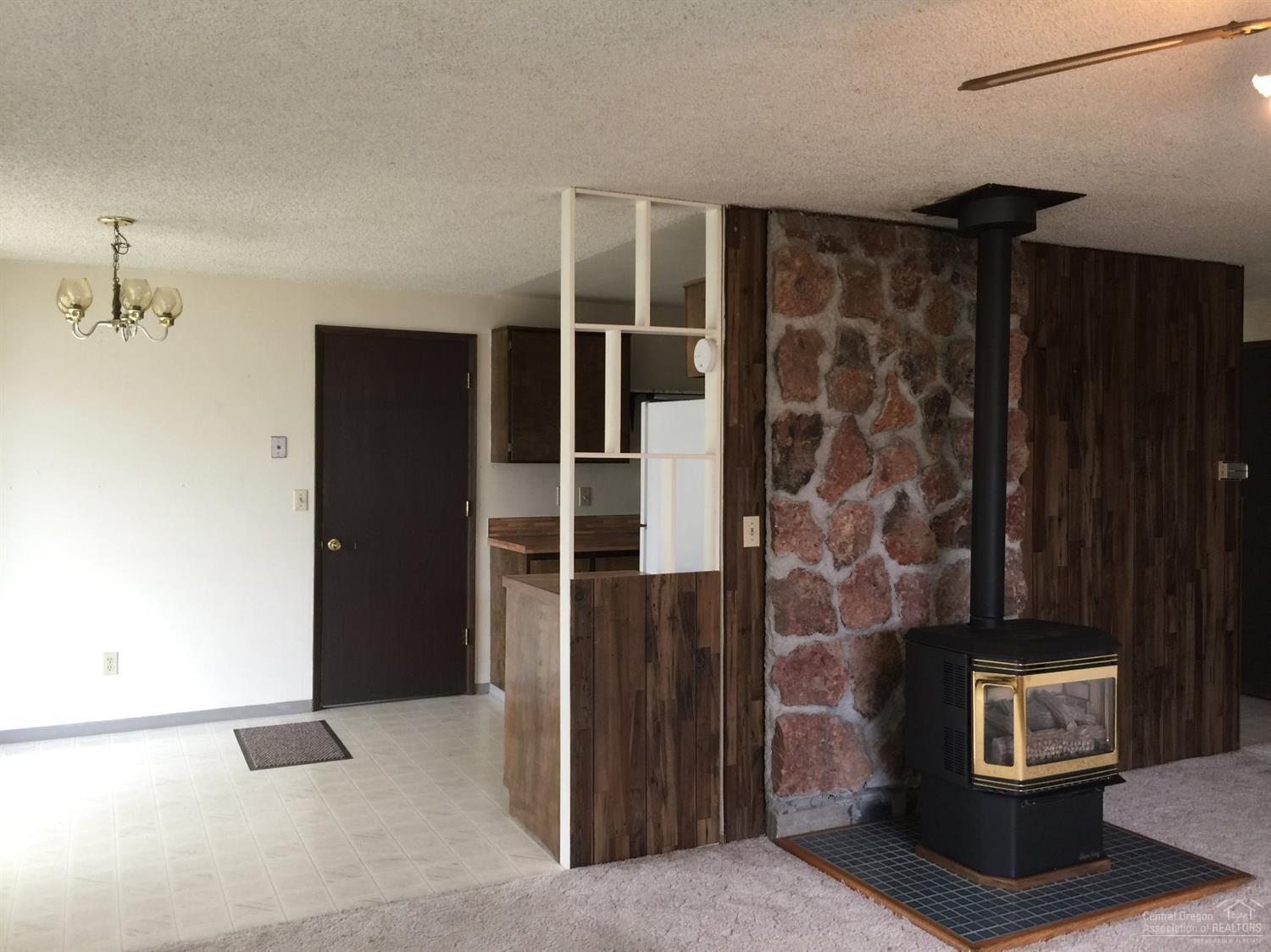 Hillcrest J - Residential