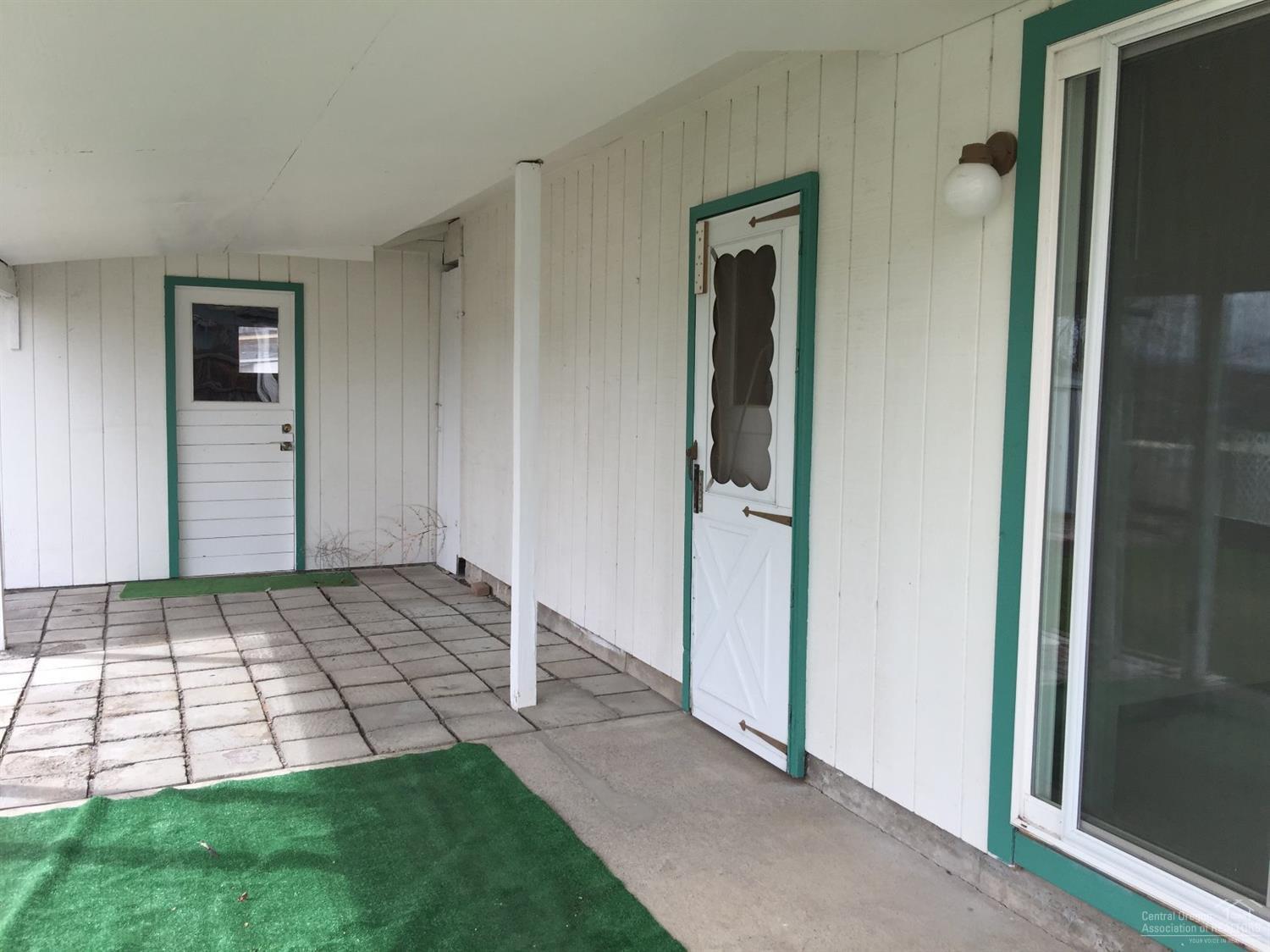 Hillcrest J - Residential