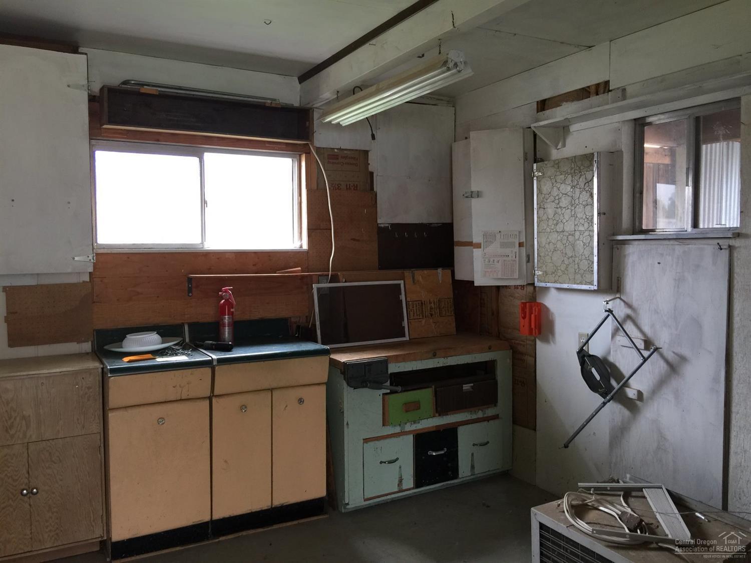 Hillcrest J - Residential