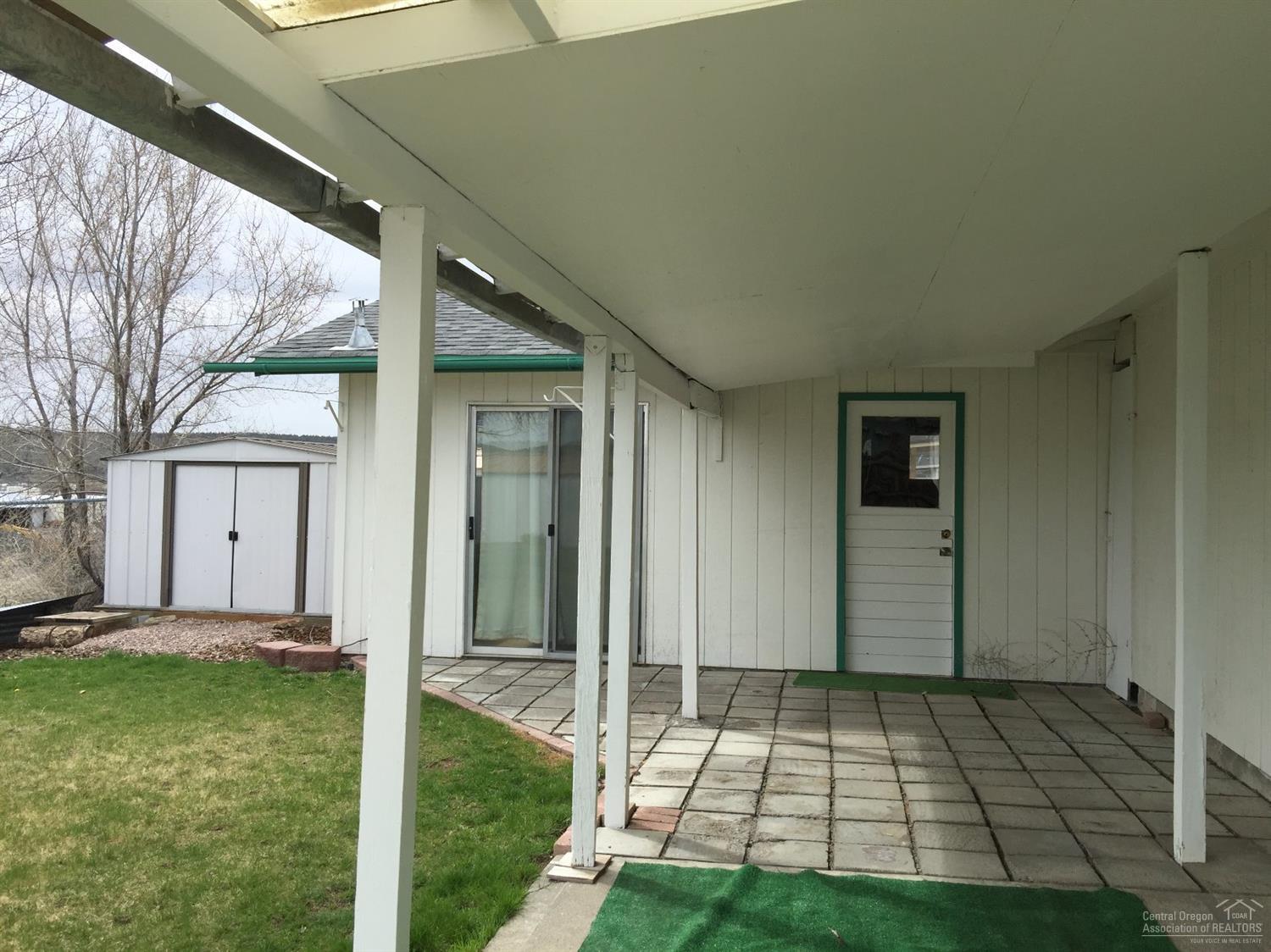 Hillcrest J - Residential