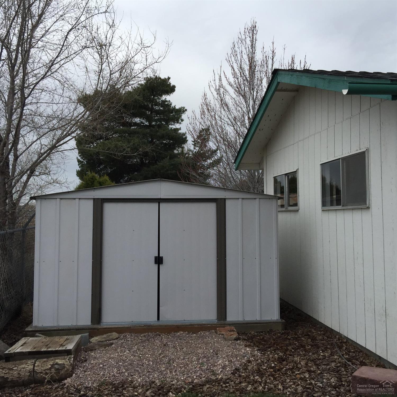 Hillcrest J - Residential