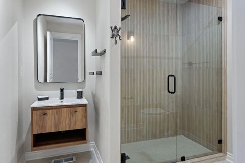 Tiny photo for 505 NW Flagline Drive, Bend, OR 97703 (MLS # 220217000)