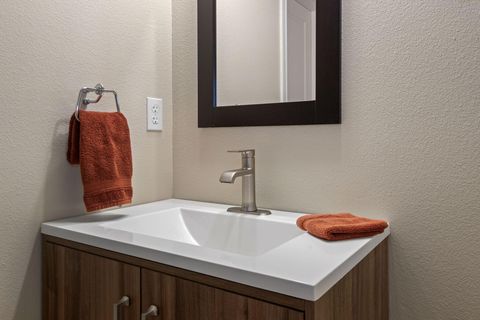 Tiny photo for 505 NW Flagline Drive, Bend, OR 97703 (MLS # 220217000)