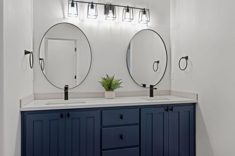 Tiny photo for 505 NW Flagline Drive, Bend, OR 97703 (MLS # 220217000)