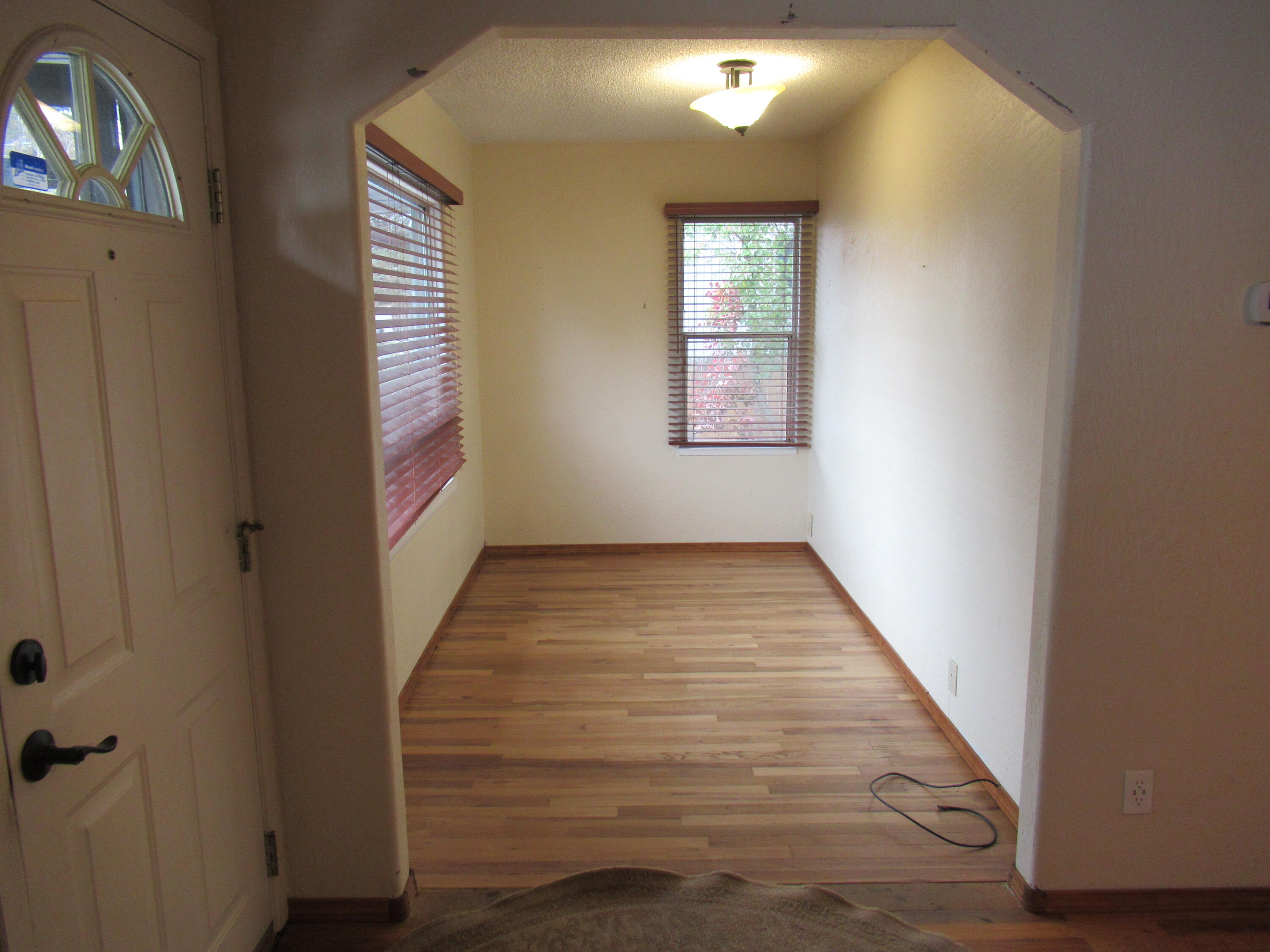 Klamath Falls -Klamath Lake Addition - Residential