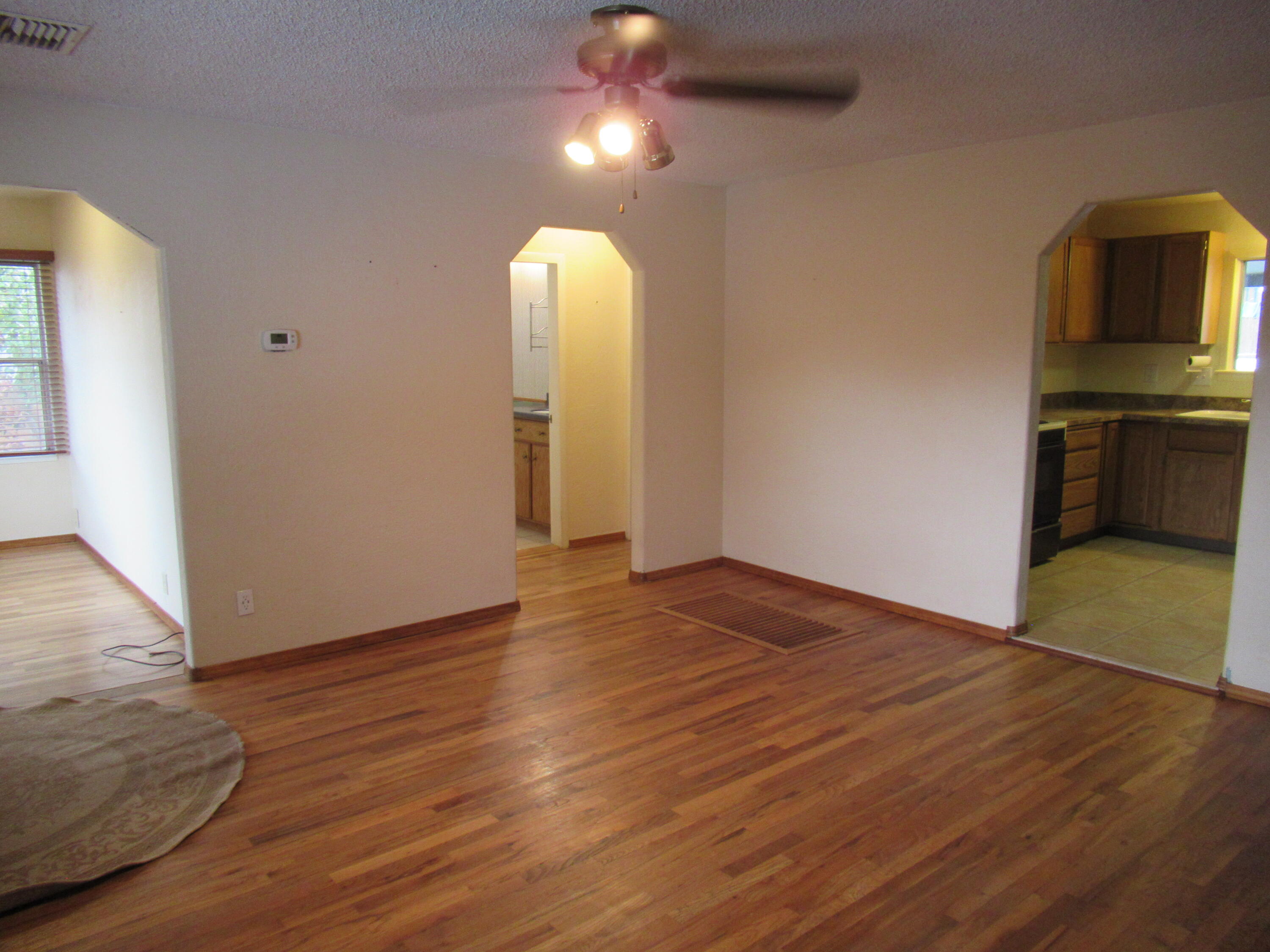 Klamath Falls -Klamath Lake Addition - Residential