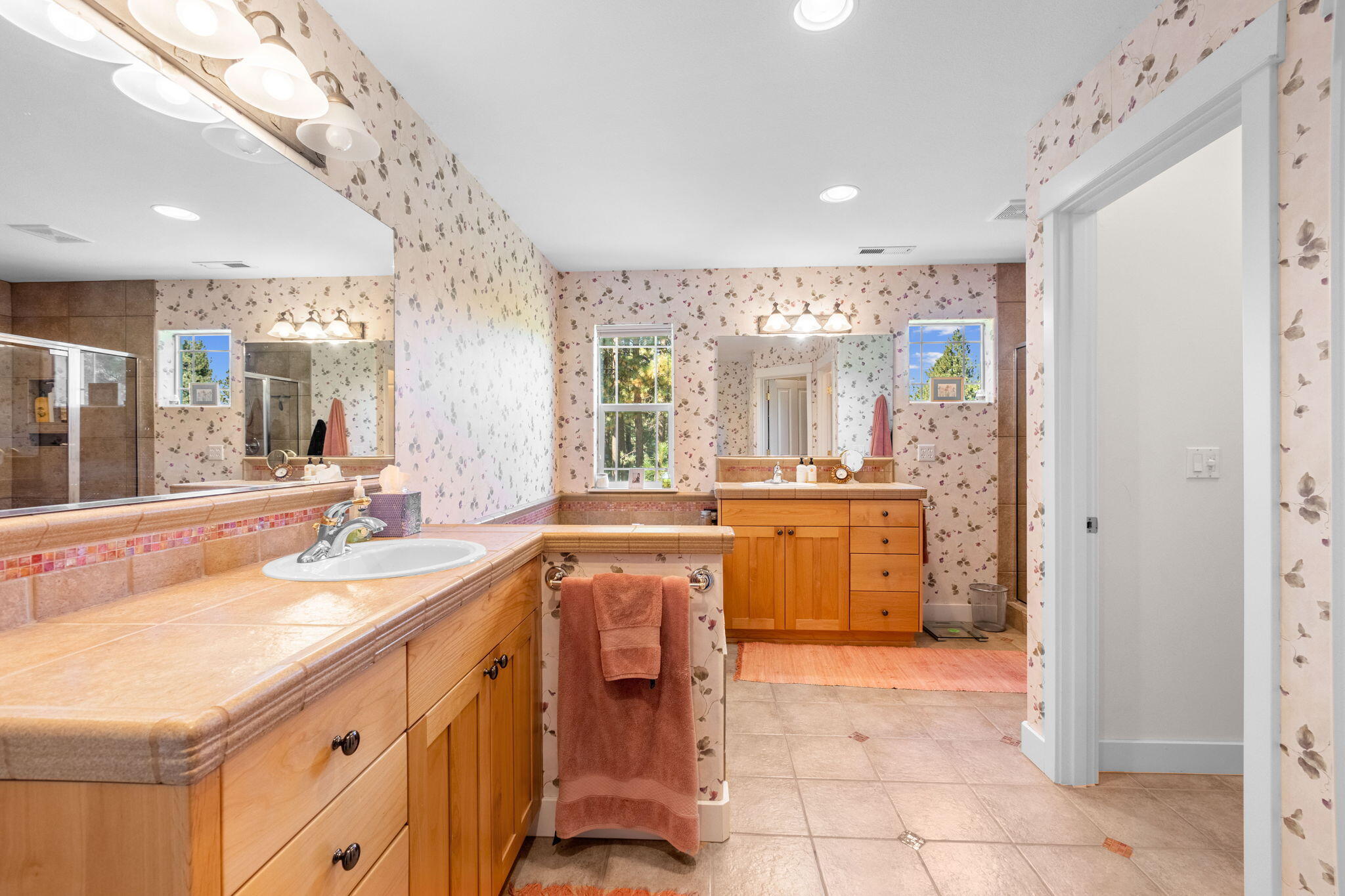 Skyliner Summit - Residential