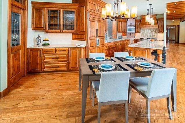 Broken Top - Residential