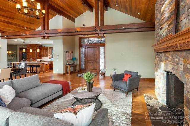 Broken Top - Residential